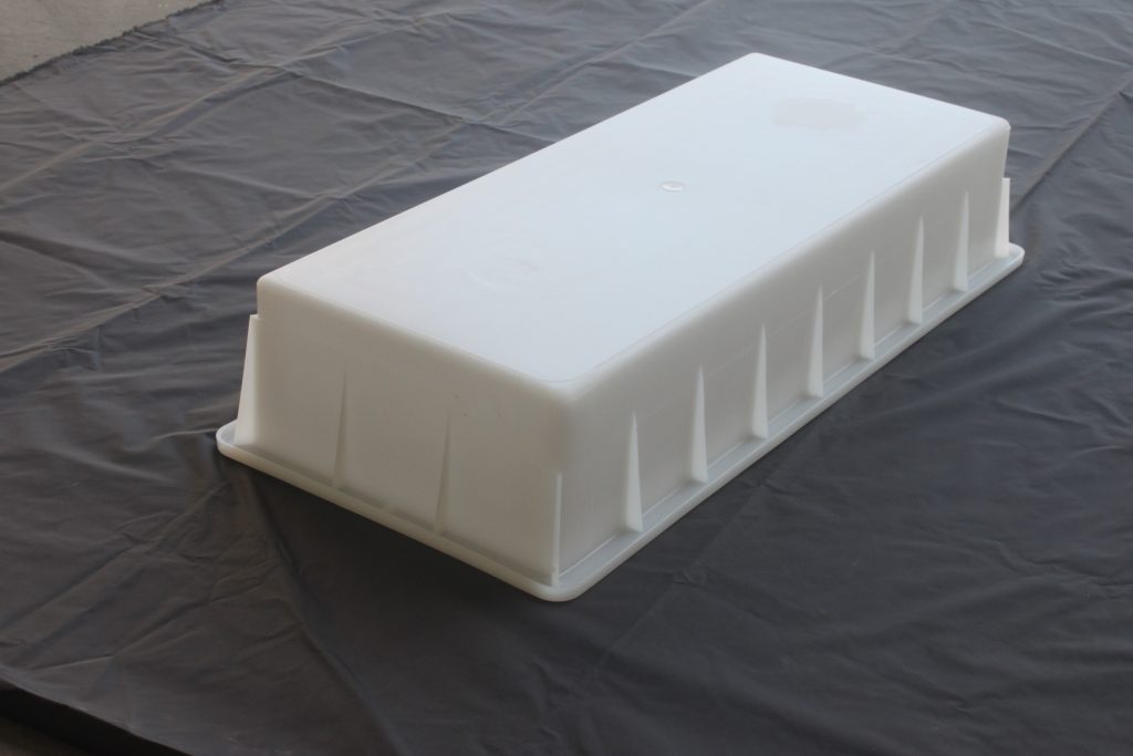 為什么預制路緣石模具要采用加強筋設計？